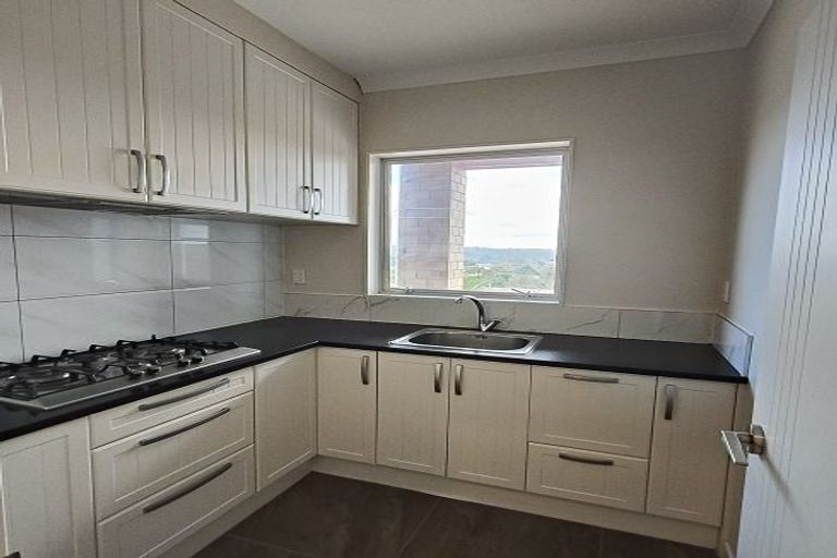 Photo of property in 48 Bur Oak Terrace, Schnapper Rock, Auckland, 0632