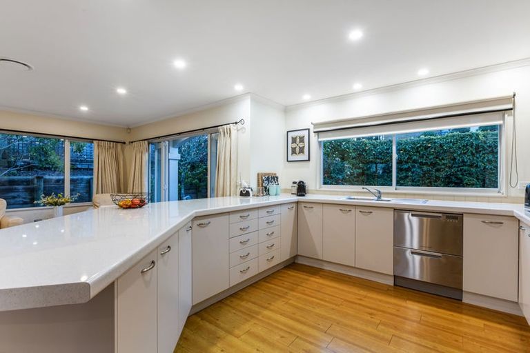 Photo of property in 4 Petrel Lane, Whitby, Porirua, 5024