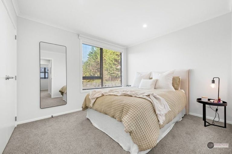 Photo of property in 3 Reid Lane, Wallaceville, Upper Hutt, 5018