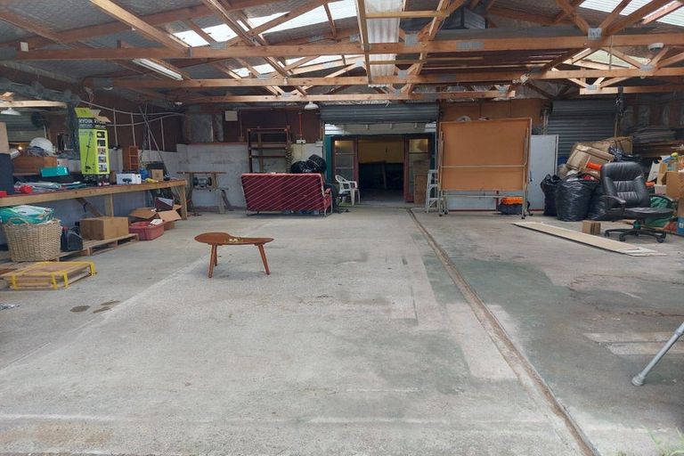 Photo of property in 10 Royal Road, Massey, Auckland, 0614