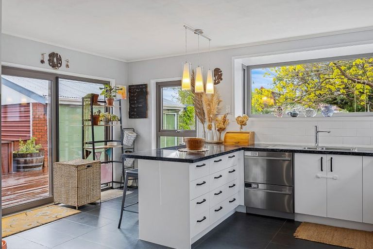 Photo of property in 24 Greenpark Street, Hoon Hay, Christchurch, 8025