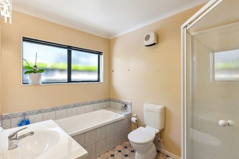Photo of property in 125 Weggery Drive, Waikanae Beach, Waikanae, 5036