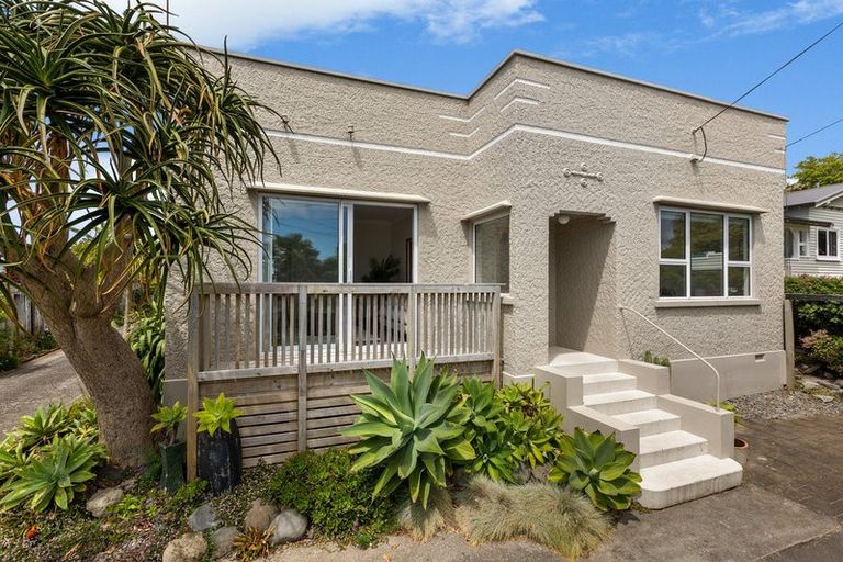 Photo of property in 181 Tukapa Street, Westown, New Plymouth, 4310