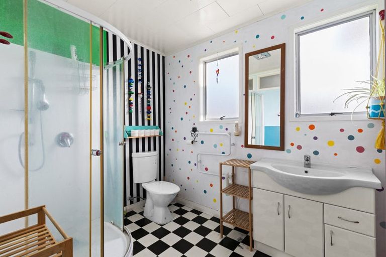 Photo of property in 68 Rogers Road, Bay View, Napier, 4104