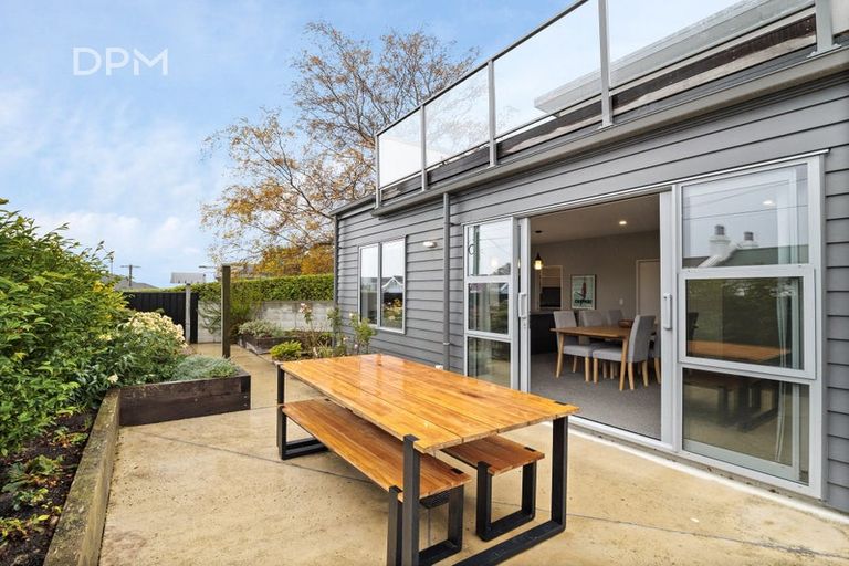 Photo of property in 1 Falcon Street, Roslyn, Dunedin, 9010