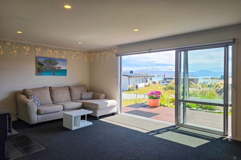 Photo of property in 33 Mistake Drive, Lake Tekapo, 7999