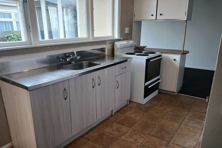 Photo of property in 2 Tweed Street, Roslyn, Palmerston North, 4414