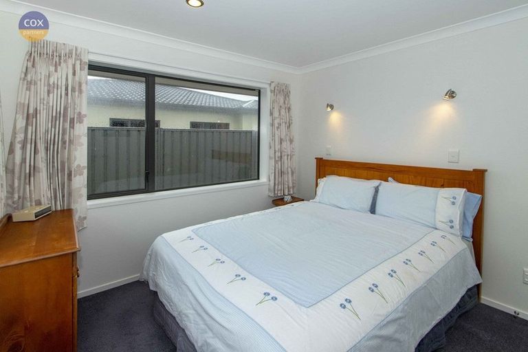 Photo of property in 12 Portland Place, Poraiti, Napier, 4112