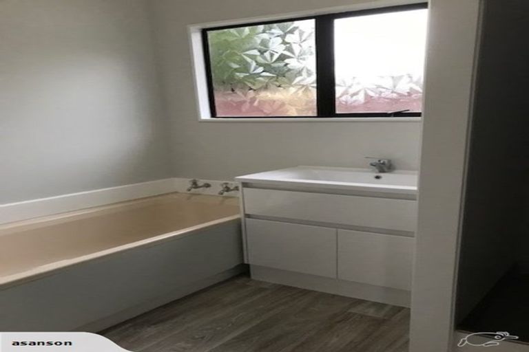 Photo of property in 15c Taylor Terrace, St Andrews, Hamilton, 3200