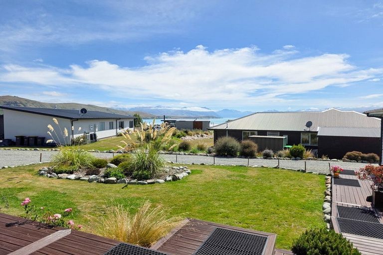 Photo of property in 33 Mistake Drive, Lake Tekapo, 7999