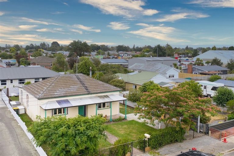 Photo of property in 132 Mcmurdo Street, Tinwald, Ashburton, 7700