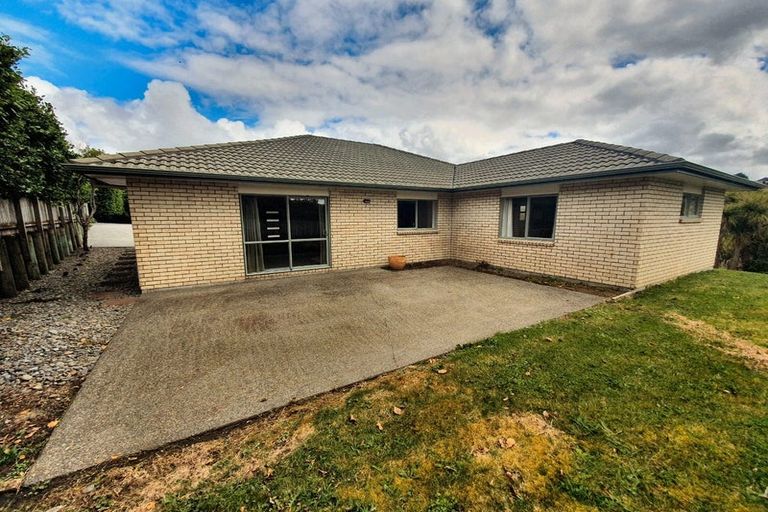 Photo of property in 16 Aufidius Place, Pukekohe, 2120
