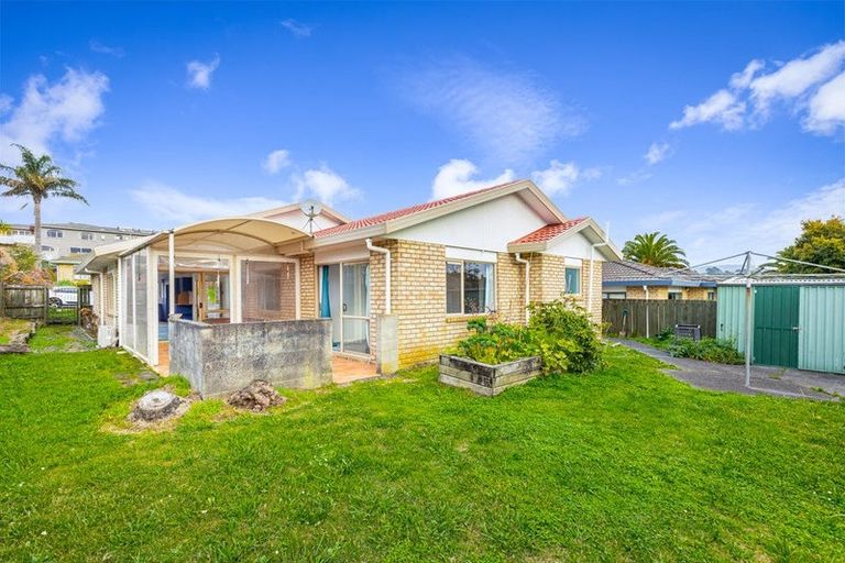 Photo of property in 4 Parkridge Way, Henderson, Auckland, 0612
