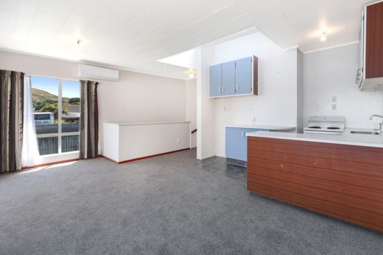 Photo of property in 10/22 Bay Drive, Titahi Bay, Porirua, 5022