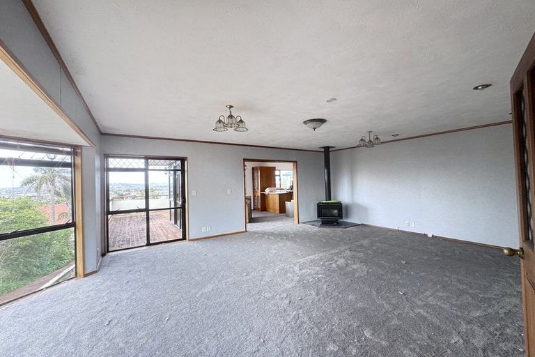 Photo of property in 178 Sturges Road, Henderson, Auckland, 0612
