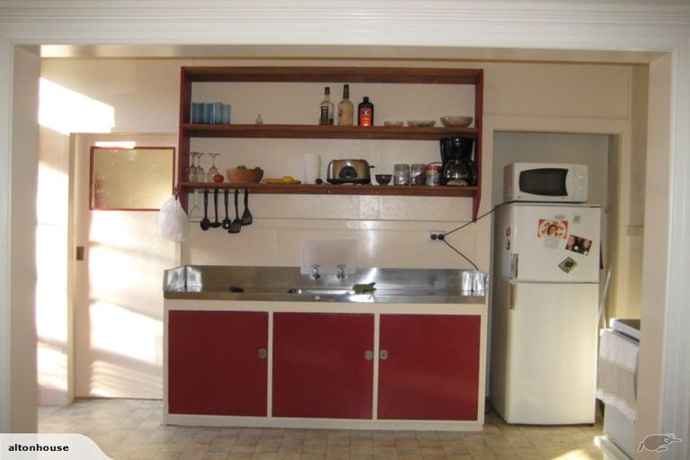 Photo of property in 9 Alton Street, Nelson, 7010