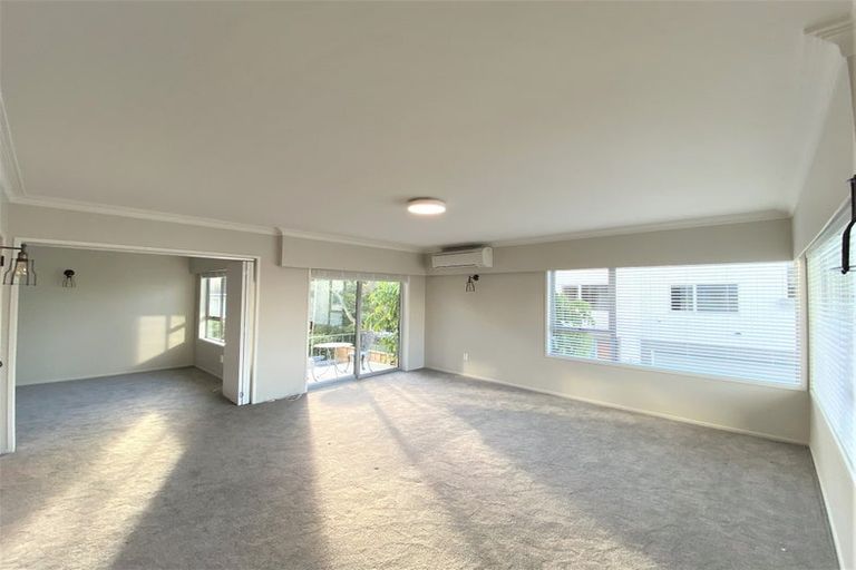 Photo of property in 32a Tirimoana Road, Te Atatu South, Auckland, 0602