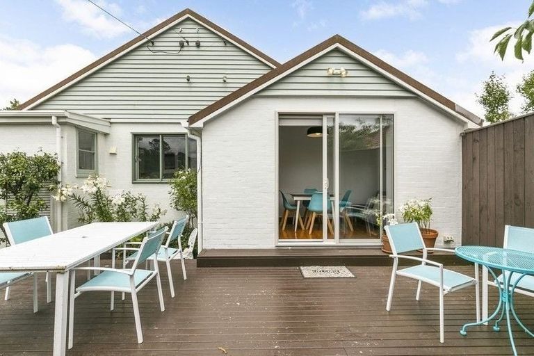 Photo of property in 21 Hindmarsh Street, Johnsonville, Wellington, 6037