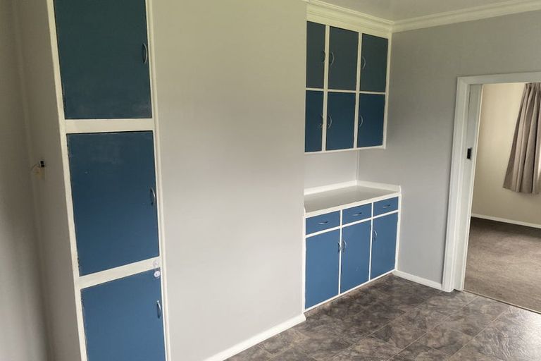 Photo of property in 42 Bowen Street, Levin, 5510