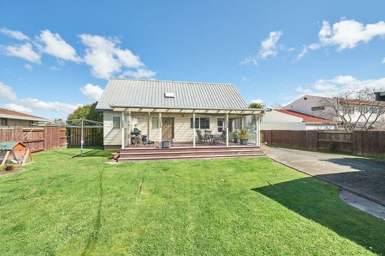 Photo of property in 62 Rennie Avenue, Milson, Palmerston North, 4414