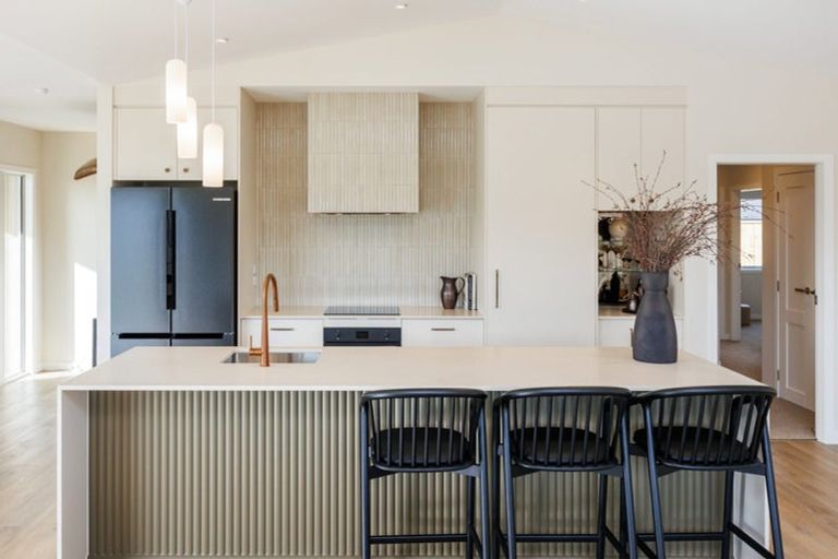 Photo of property in 2 Whakatuora Road, Karaka, 2124