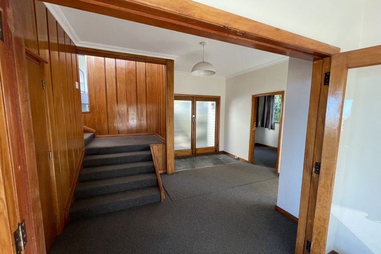 Photo of property in 29 Freeling Street, Island Bay, Wellington, 6023