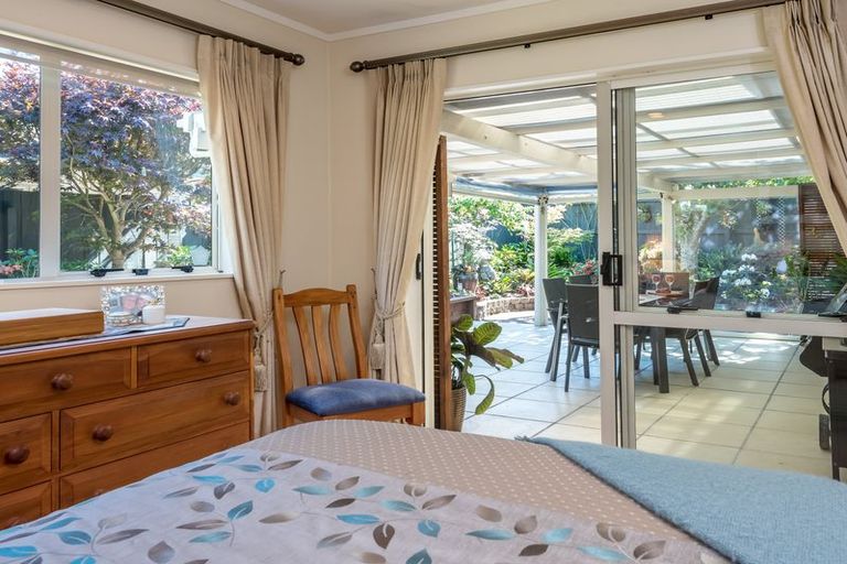 Photo of property in 2/12 Rochester Crescent, Somerville, Auckland, 2014