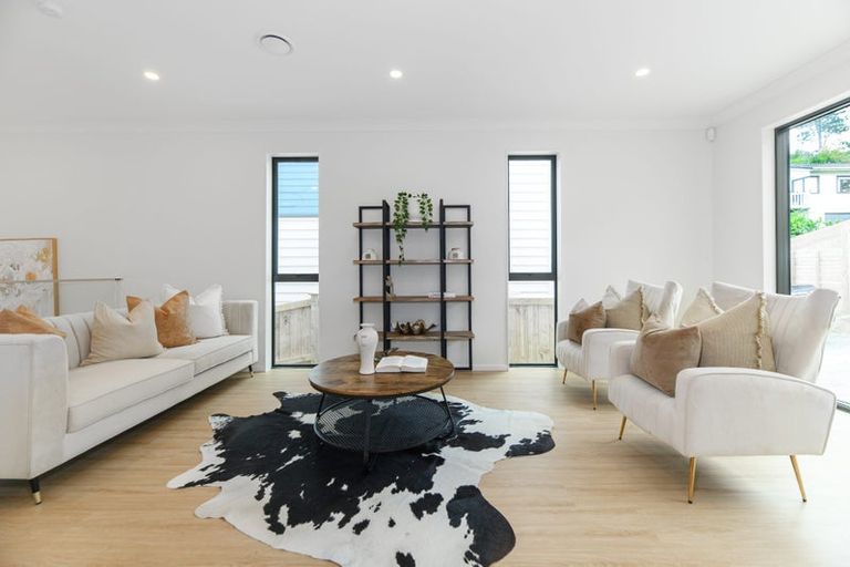 Photo of property in 1/11a Falstone Lane, Browns Bay, Auckland, 0630