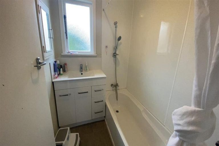 Photo of property in 15 Edinburgh Avenue, Rosehill, Papakura, 2113