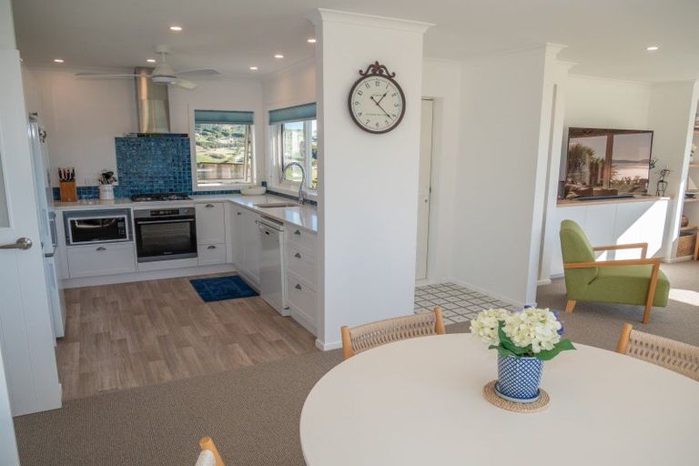 Photo of property in 22 Midgard Road, Coopers Beach, 0420