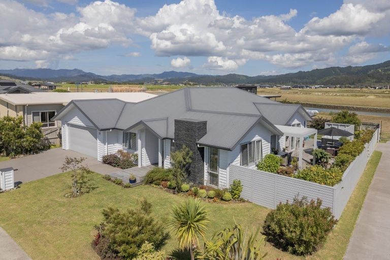 Photo of property in 105 Kupe Drive, Whitianga, 3510