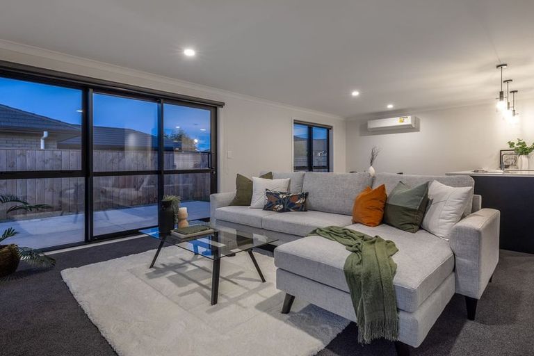 Photo of property in 104 Hinemoa Street, Levin, 5510