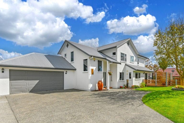 Photo of property in 12 The Croft, Havelock North, 4130
