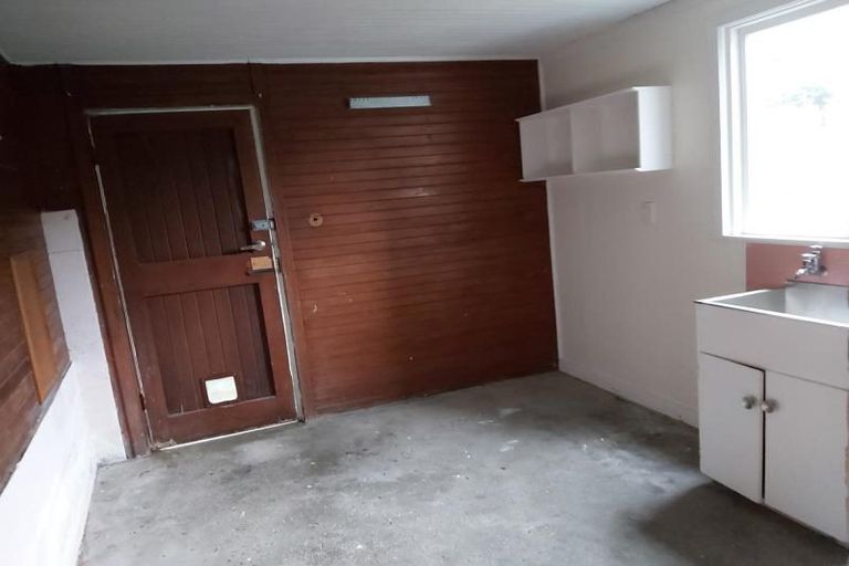 Photo of property in 156 Totara Road, Miramar, Wellington, 6022