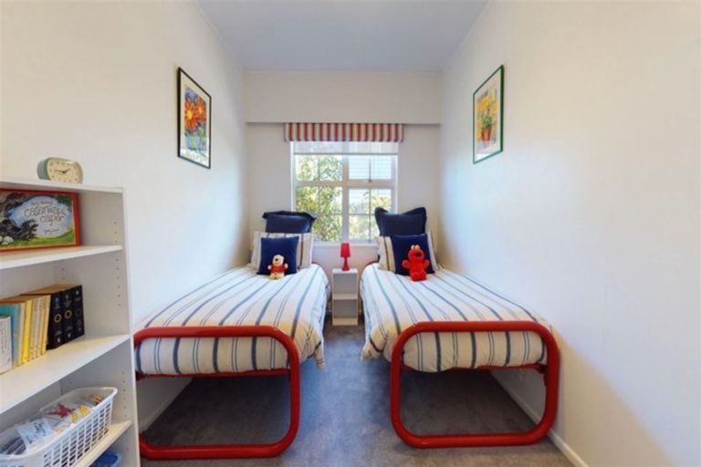 Photo of property in 14a Norton Park Avenue, Fairfield, Lower Hutt, 5011