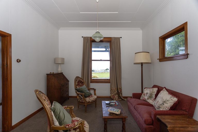 Photo of property in 42 Tyne Street, South Hill, Oamaru, 9400