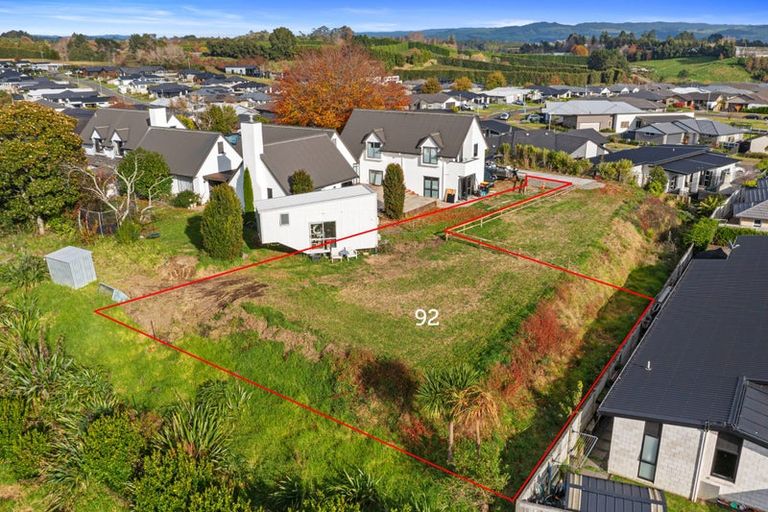 Photo of property in 92 Puhirake Crescent, Pyes Pa, Tauranga, 3112