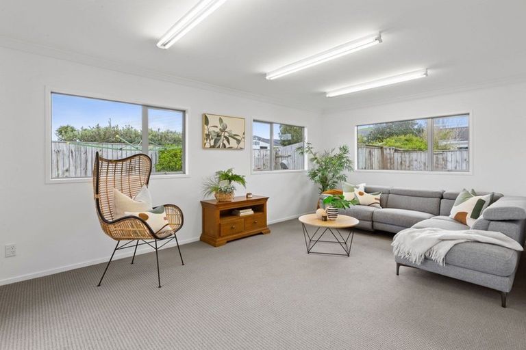 Photo of property in 8 Karamea Street, Whalers Gate, New Plymouth, 4310