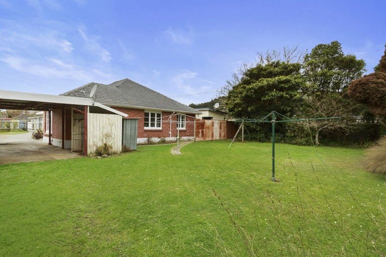 Photo of property in 12 Raukawa Grove, Trentham, Upper Hutt, 5018