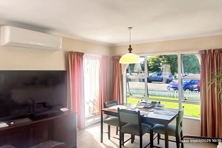 Photo of property in 2a Denbigh Square, Feilding, 4702