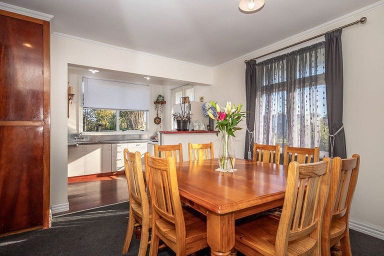 Photo of property in 52 Romilly Street, Westport, 7825