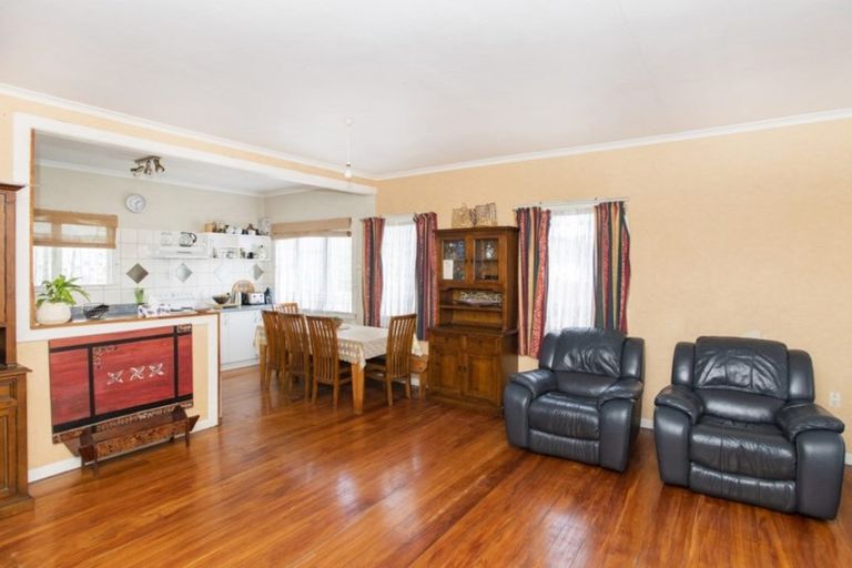 Photo of property in 68 Chalmers Road, Elgin, Gisborne, 4010