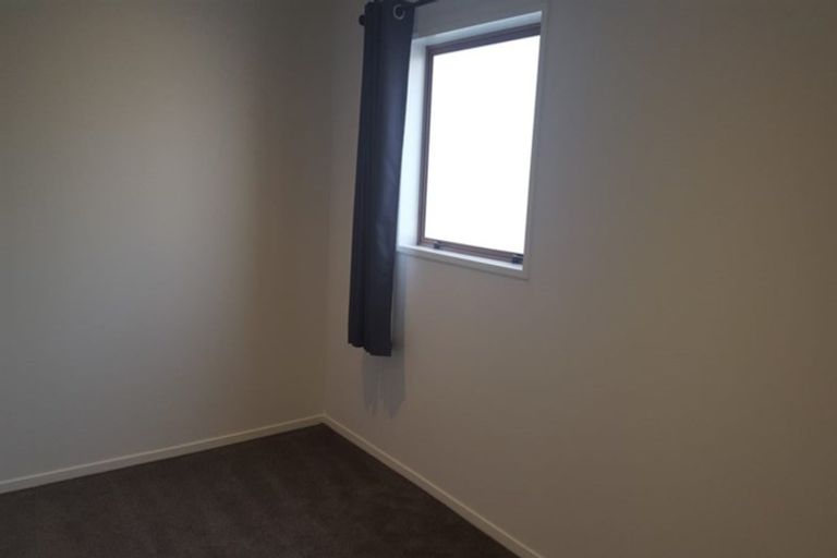 Photo of property in 2/19 Beaumaris Way, Conifer Grove, Takanini, 2112