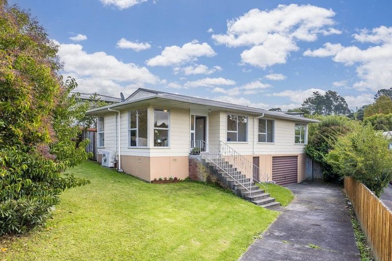 Photo of property in 20 Bellringer Road, Massey, Auckland, 0614