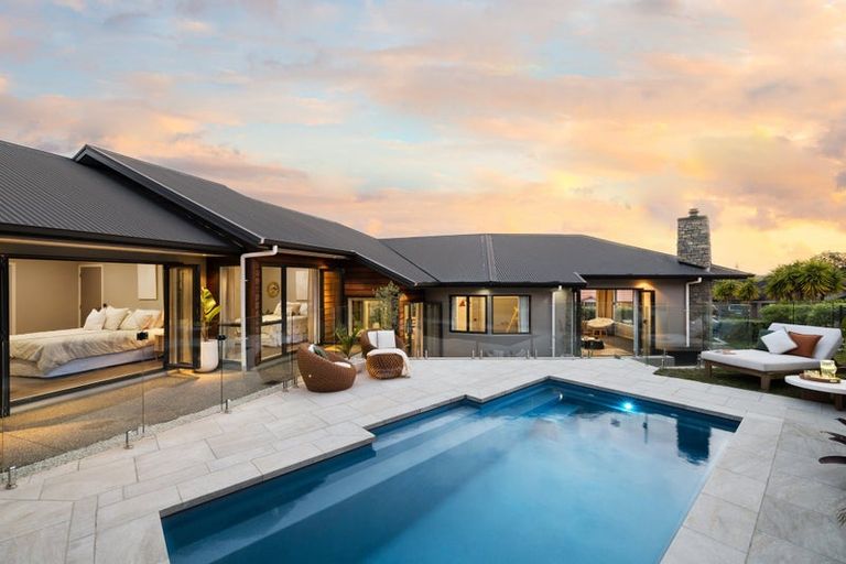 Photo of property in 10 The Dales, Dinsdale, Hamilton, 3204