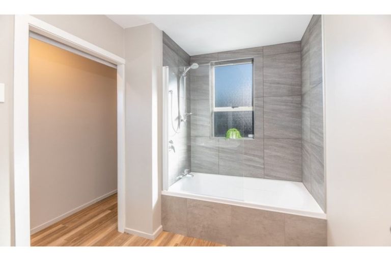 Photo of property in 74 Cumnor Terrace, Woolston, Christchurch, 8023