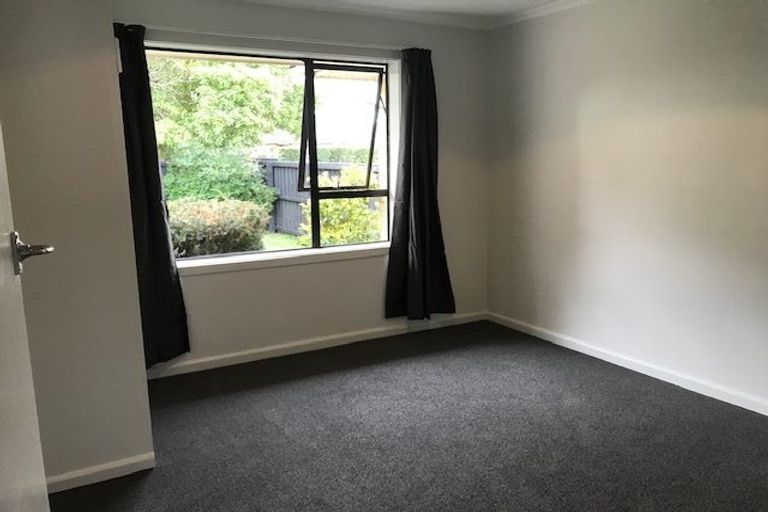 Photo of property in 22 Withells Road, Avonhead, Christchurch, 8042