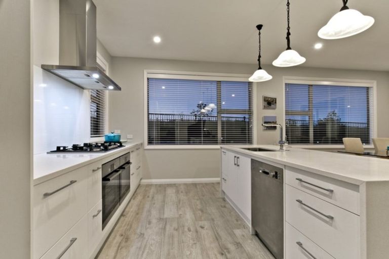 Photo of property in 45 Bounty Road, Long Bay, Auckland, 0630