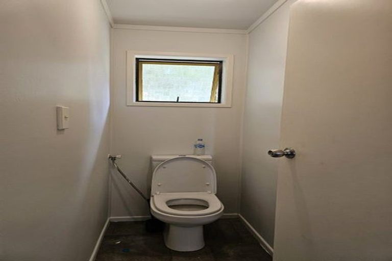 Photo of property in 33 Leaver Place, Weymouth, Auckland, 2103