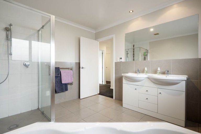 Photo of property in 6 Santiago Place, Flagstaff, Hamilton, 3210